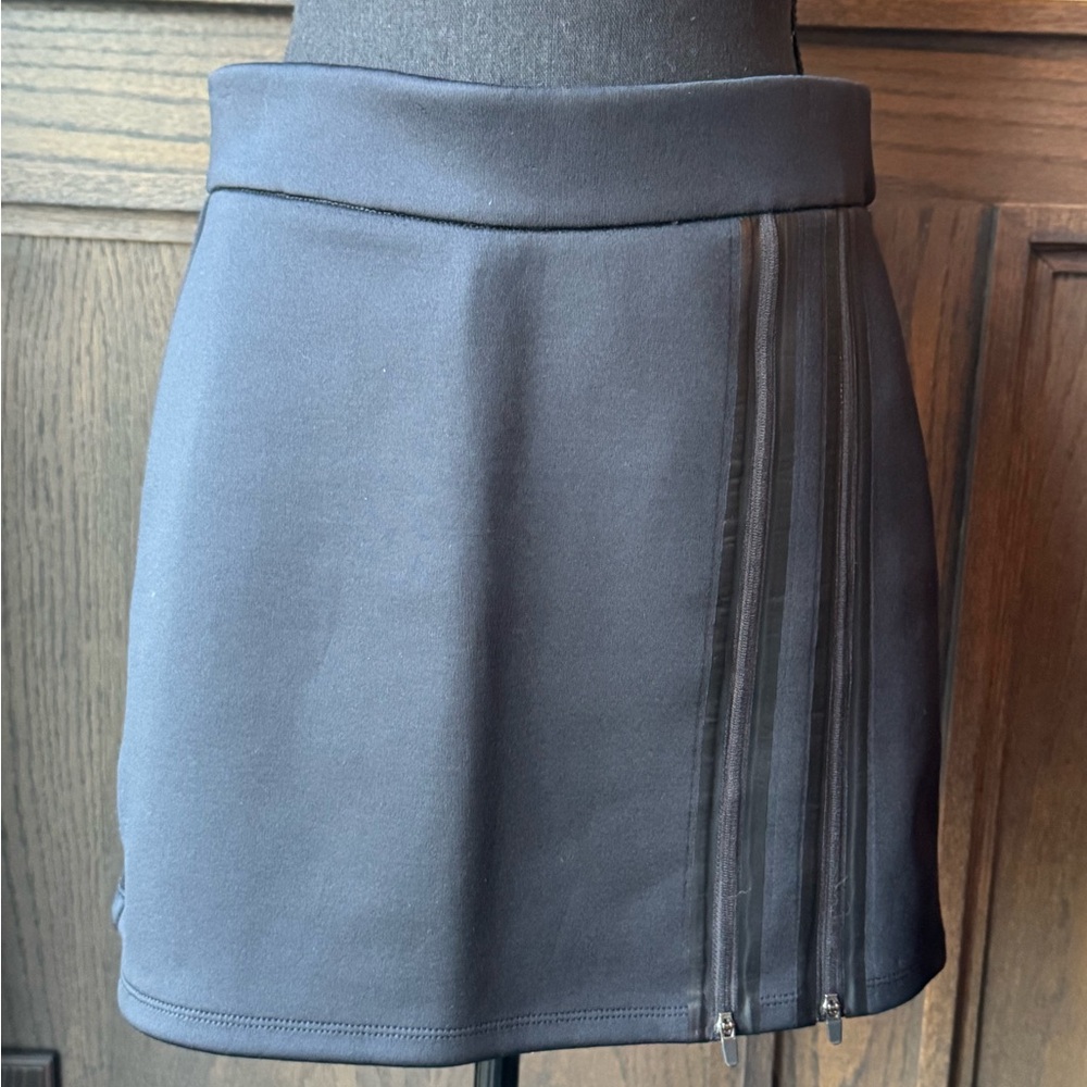 Fabletics Women's Cornado Black Mini Athletic Double Zipper Skirt Sz‎ S